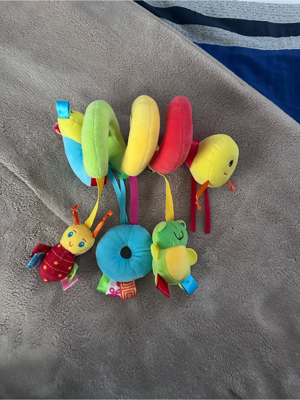 Carseat Colorful Plush Spiral Stroller Toy with Hanging Characters - Multi